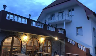 Amadeus Villa H�v�z