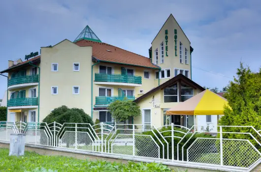 Aquatherm Hotel, Zalakaros, Keszthely - 22 km