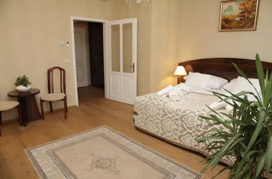 Batthyny Kastlyszll, Zalacsny, Keszthely - 14 km