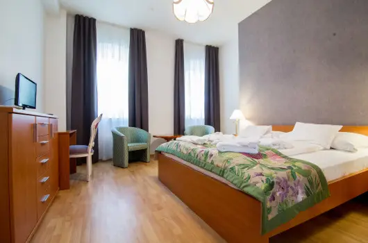 Batthyny Kria, Zalacsny, Keszthely - 14 km