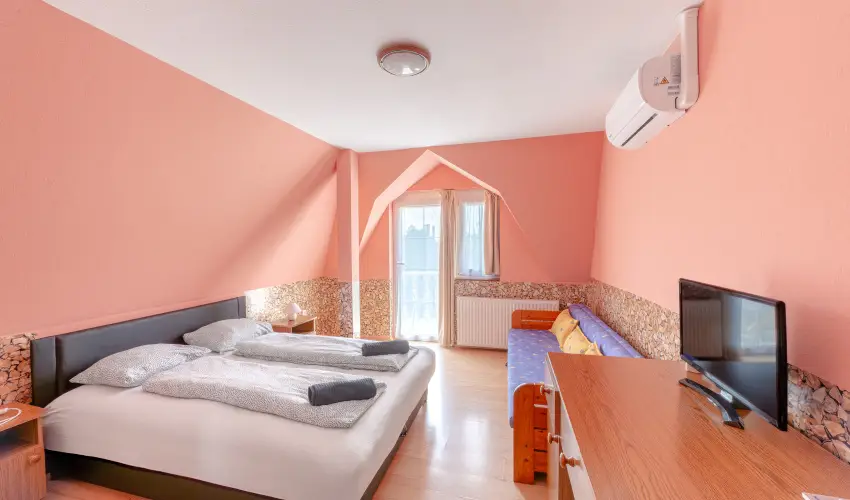 Borbla Vendghz Gyenesdis