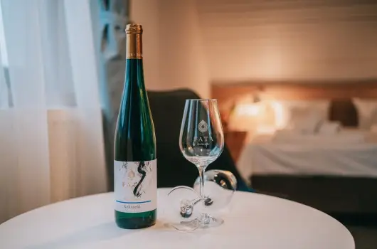 Borbar�tok Panzi�, Badacsonytomaj, Keszthely - 23 km