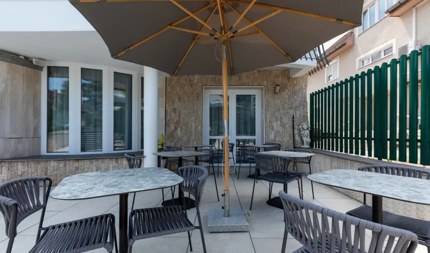 Holiday Club Apartman Hotel H�v�z H�v�z