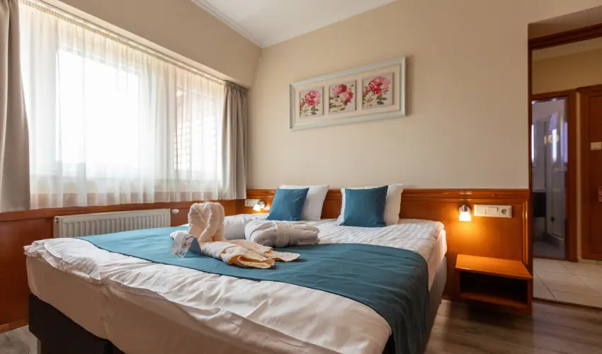 Holiday Club Apartman Hotel H�v�z H�v�z