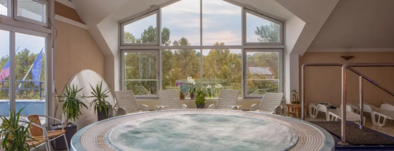 Kristly Hotel Keszthely - vindt wellness napok ajndk masszzzsal (min. 2 j)