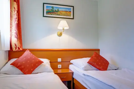 Hotel Panor�ma Balatongy�r�k, Balatongy�r�k, Keszthely - 9 km