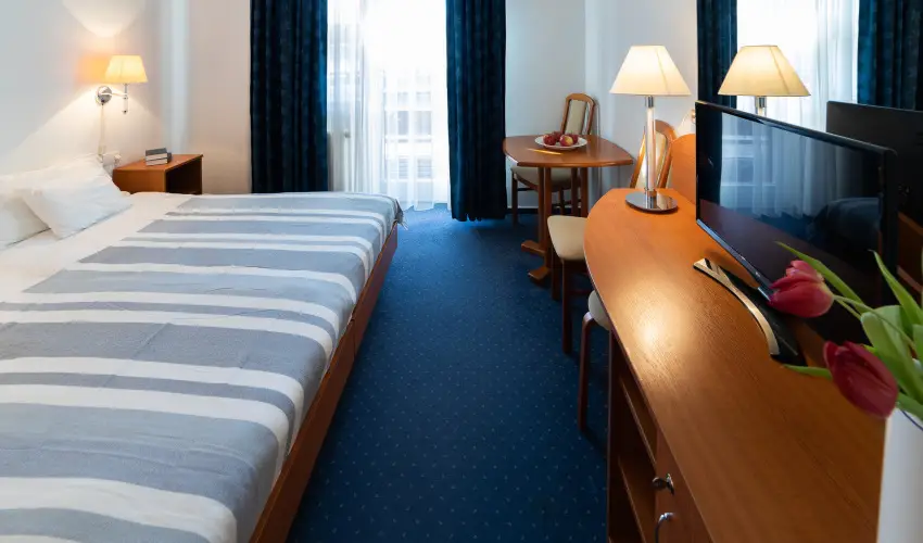 Zsanett Hotel Balatonkeresztr