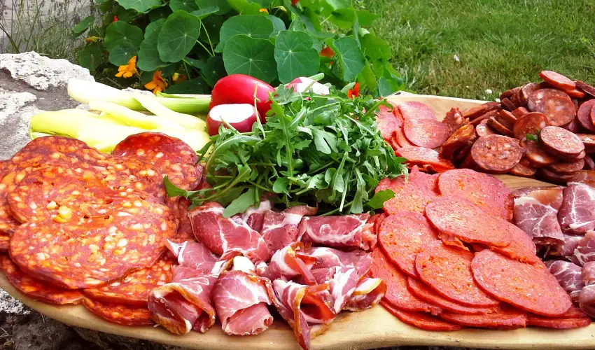 Malom-t� Vend�gh�z Tapolca