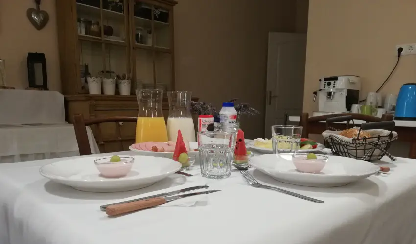 Malom-t� Vend�gh�z Tapolca