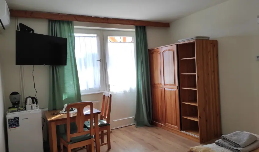 Montana Vendégház Balatonederics