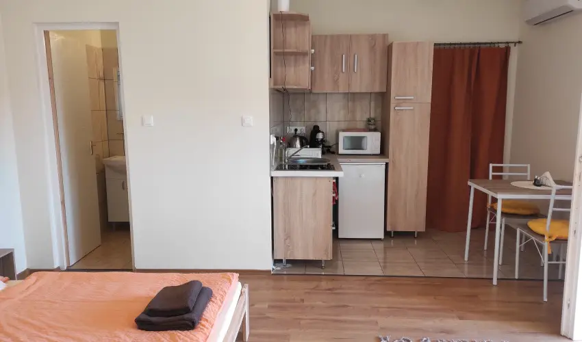 Montana Vendégház Balatonederics