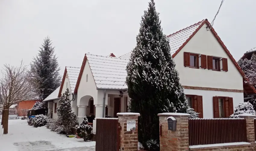 Ngy vszak Apartmanhz Zalakaros Zalakaros