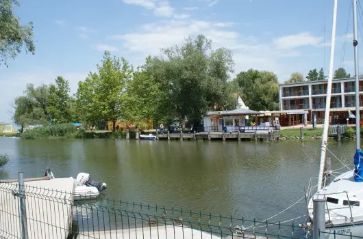 Port �tterem & Panzi�, Balatonm�riaf�rd�, Keszthely - 13 km
