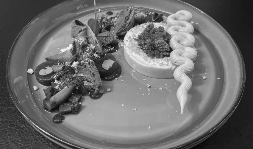 Port �tterem & Panzi� Balatonm�riaf�rd�