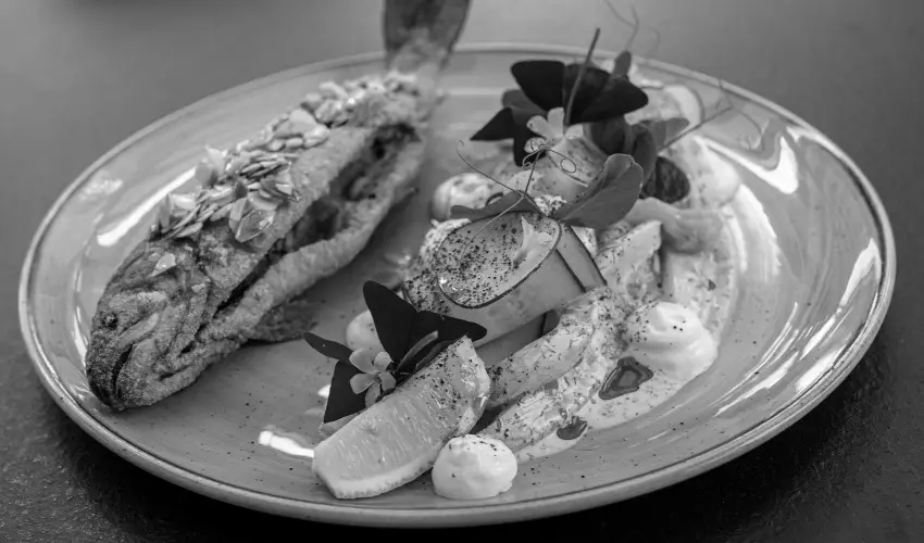 Port �tterem & Panzi� Balatonm�riaf�rd�