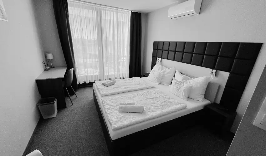 Port �tterem & Panzi� Balatonm�riaf�rd�