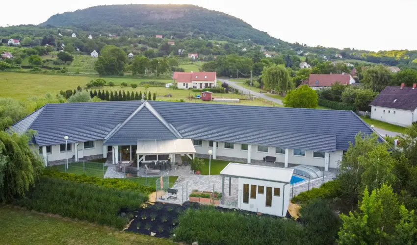 Szent Gy�rgy-hegy Residence Hegymagas