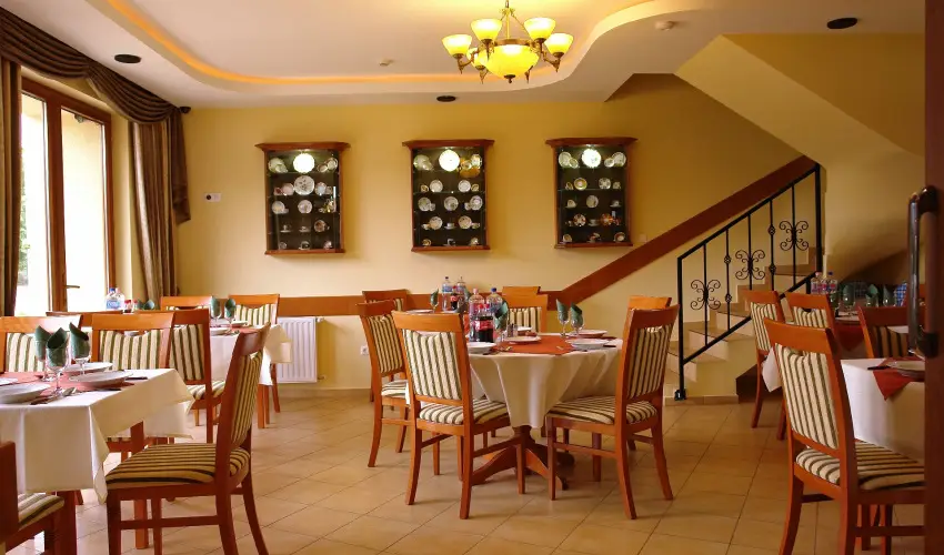 Szerencsemák Panzió Kehidakustány