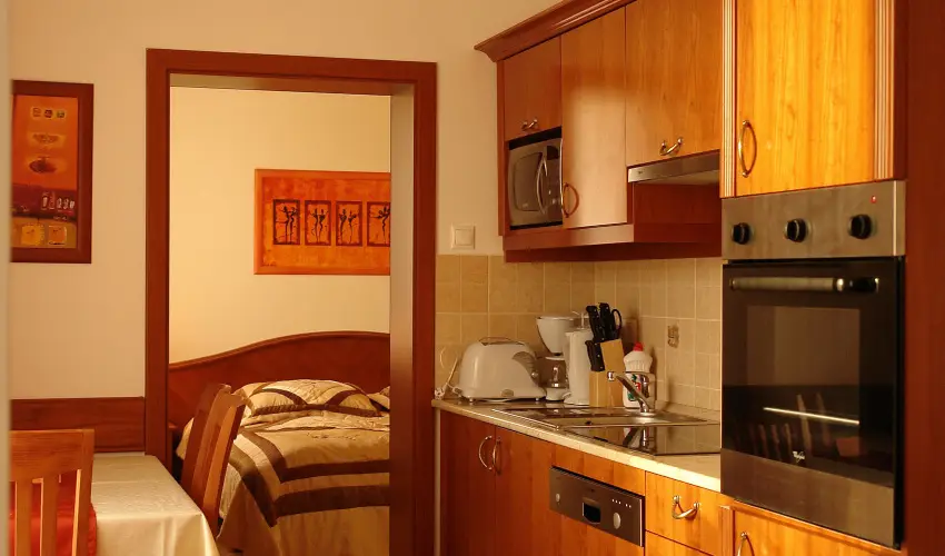 Szerencsemák Panzió Kehidakustány