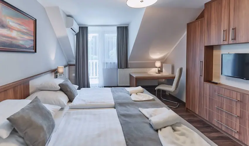 Tokajer Wellness Panzi� Keszthely