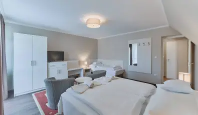 Tokajer Wellness Panzi� Keszthely