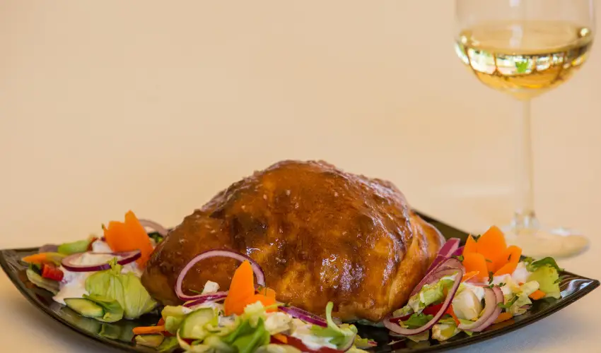 Viktor Bor- s Vendghz Balatonmriafrd