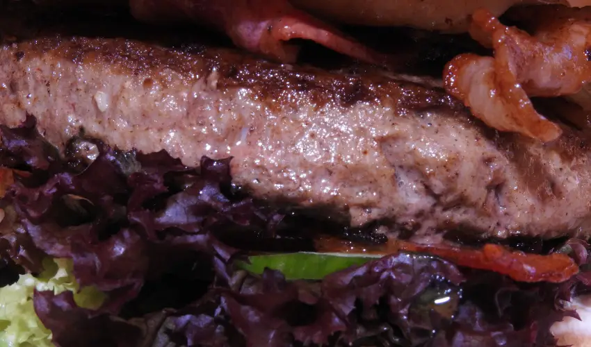 Viktor Bor- s Vendghz Balatonmriafrd