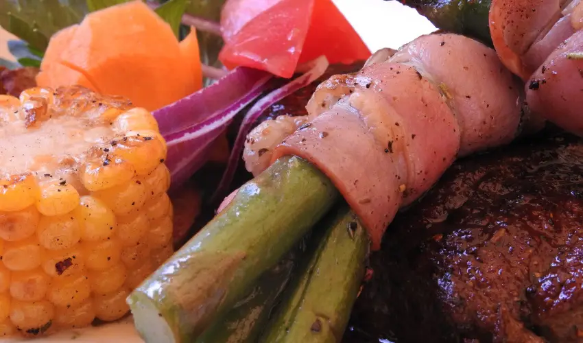 Viktor Bor- s Vendghz Balatonmriafrd