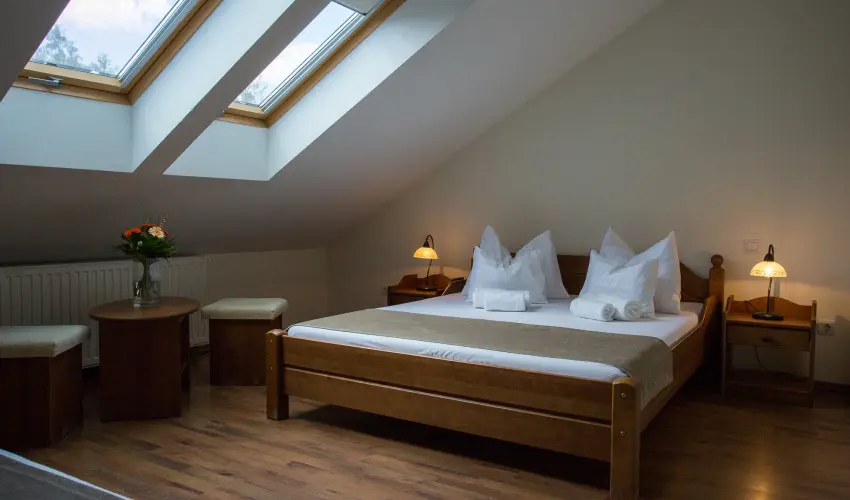 Viktor Bor- s Vendghz Balatonmriafrd